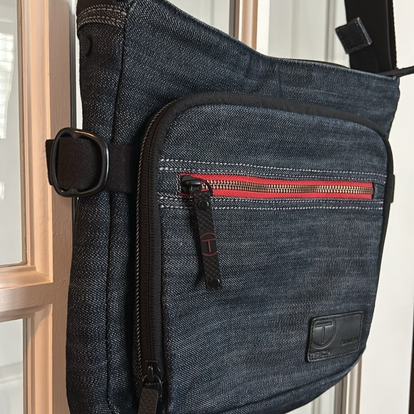T-Tech Tumi Unisex Denim Crossbody - Picture 6 of 6